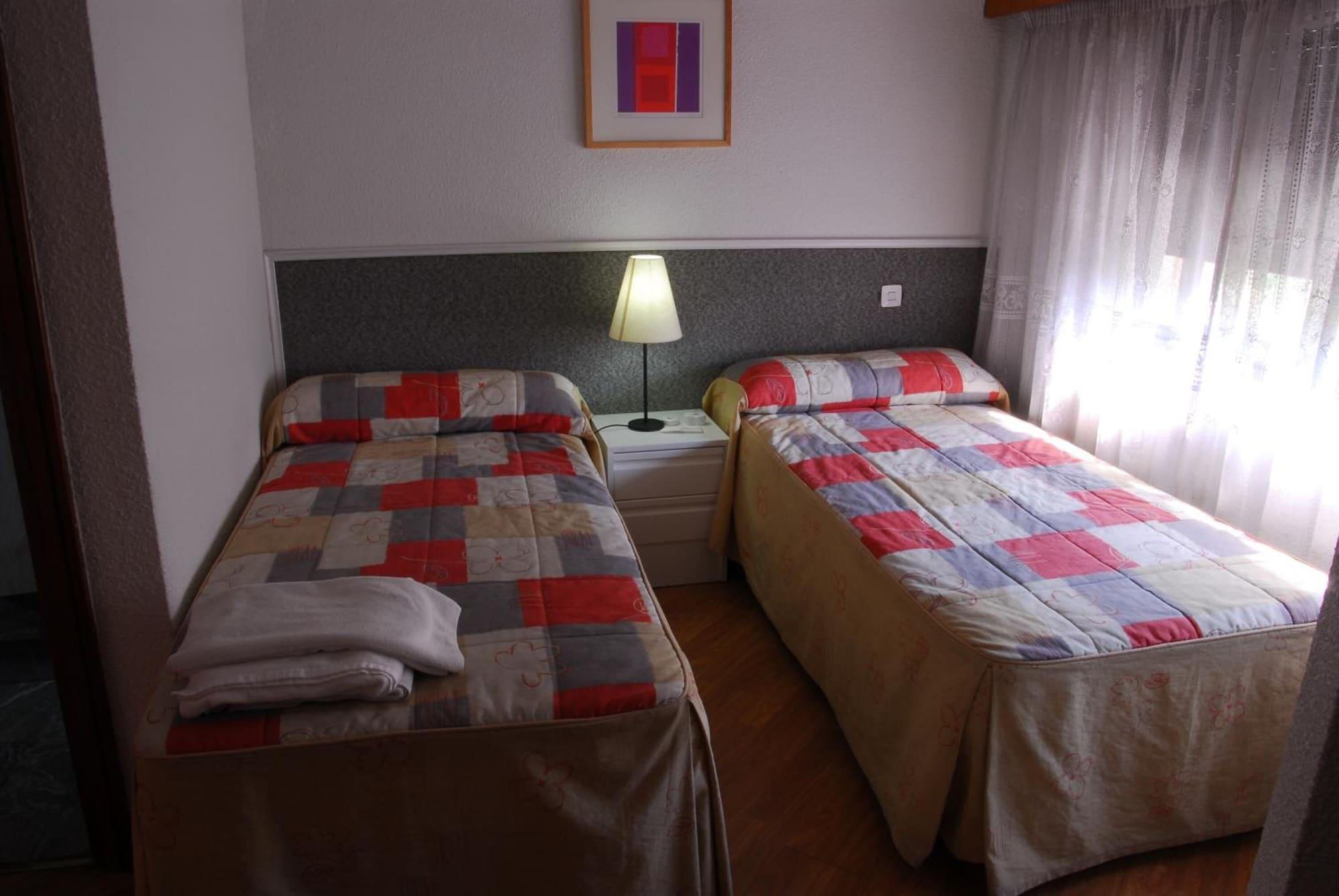 Apartamentos Goya 75 Madrid Exteriör bild