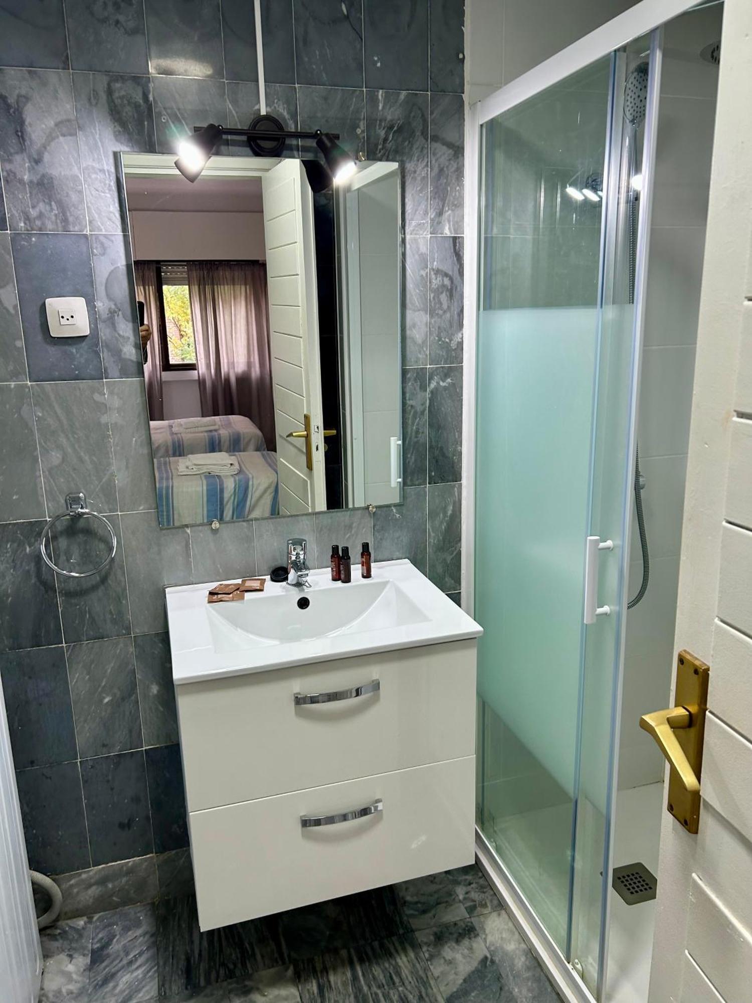 Apartamentos Goya 75 Madrid Exteriör bild