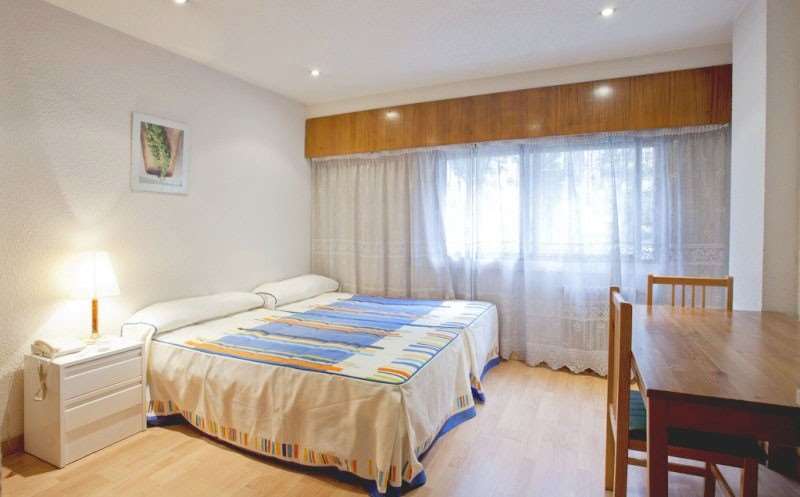 Apartamentos Goya 75 Madrid Rum bild