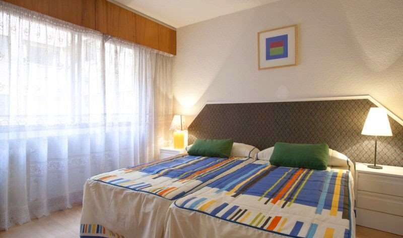 Apartamentos Goya 75 Madrid Rum bild