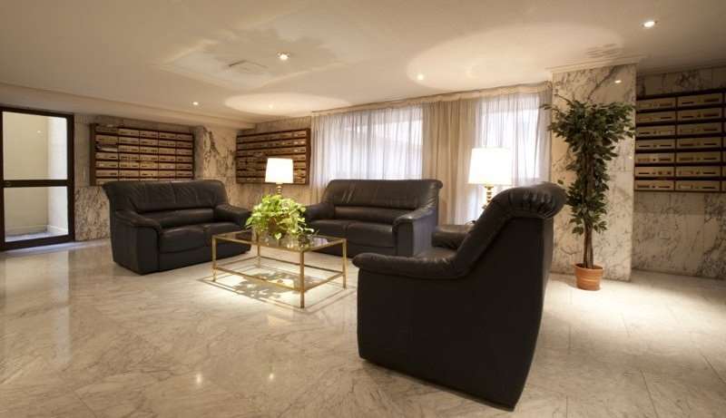 Apartamentos Goya 75 Madrid Restaurang bild