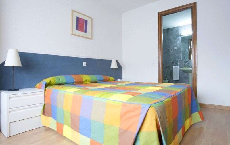 Apartamentos Goya 75 Madrid Rum bild